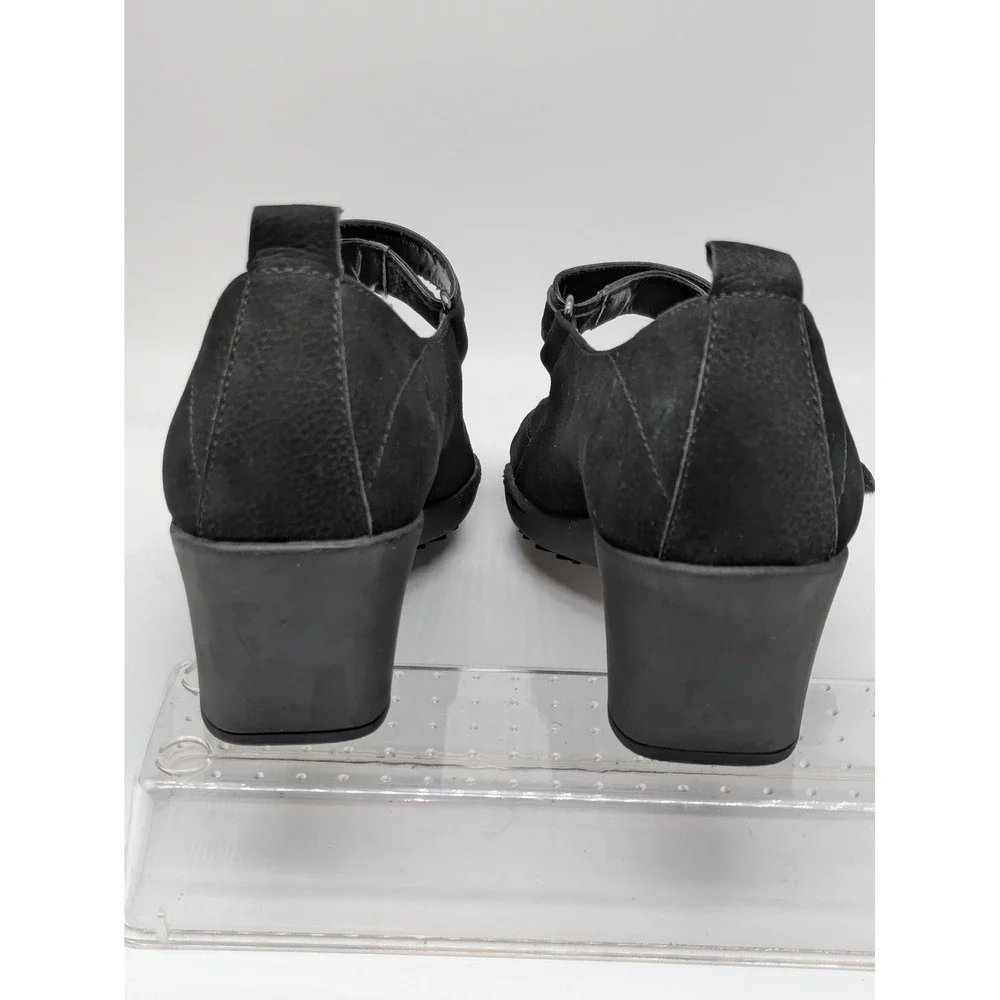 AEROSOLES pre owned